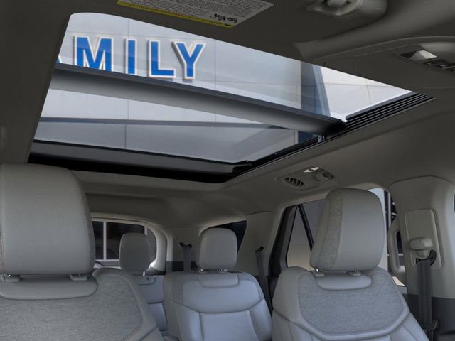 2025 Ford Explorer Active:L167579