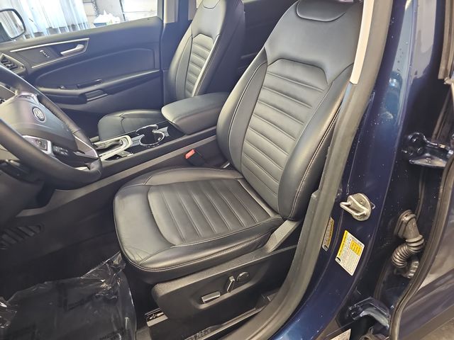Used 2017 Blue Ford SEL image 15