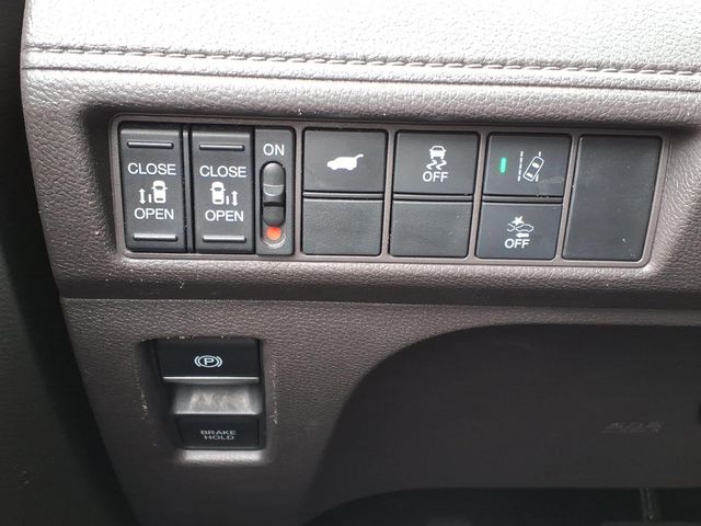 2019 Honda Odyssey - Image 12