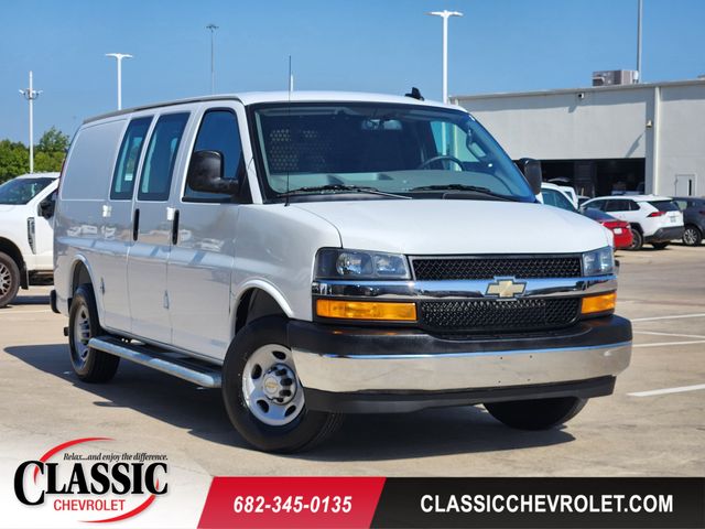 Summit White 2025 Chevrolet Express Cargo Van Rear-Wheel Drive 8-Speed Automatic Overdrive