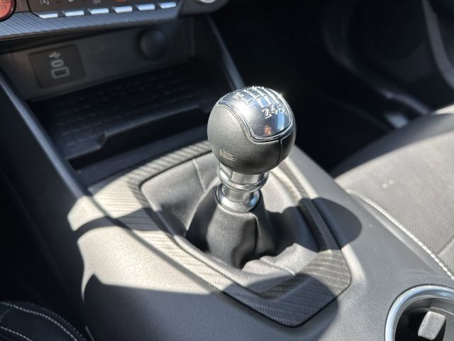 Used 2024 White Ford GT Premium image 28