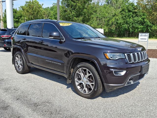 Red (Sangria Metallic Clearcoat) 2018 Jeep Grand Cherokee SUV / Crossover Four-Wheel Drive 8-Speed Automatic