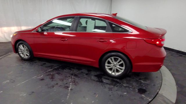 2017 – Hyundai – Sonata