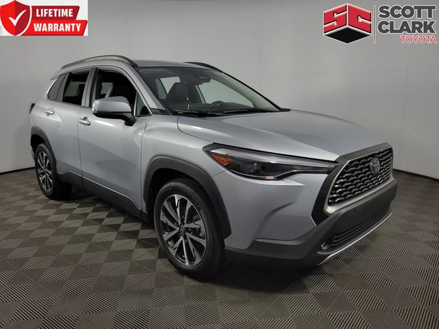 2024 Toyota Corolla Cross XLE