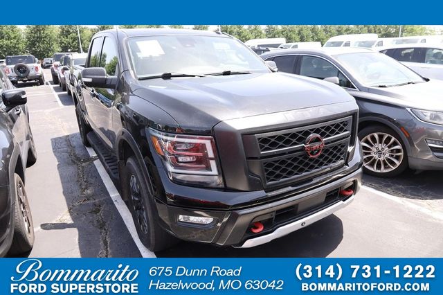 Super Black 2021 Nissan Titan Pickup Truck Four-Wheel Drive 9-Speed Automatic