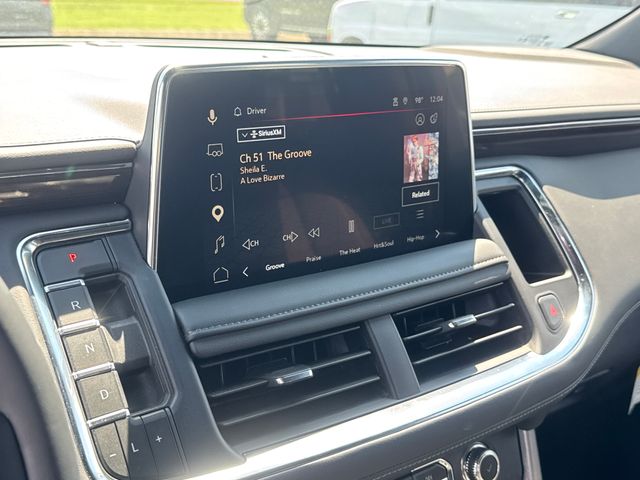 Used 2023 White GMC SLE image 18