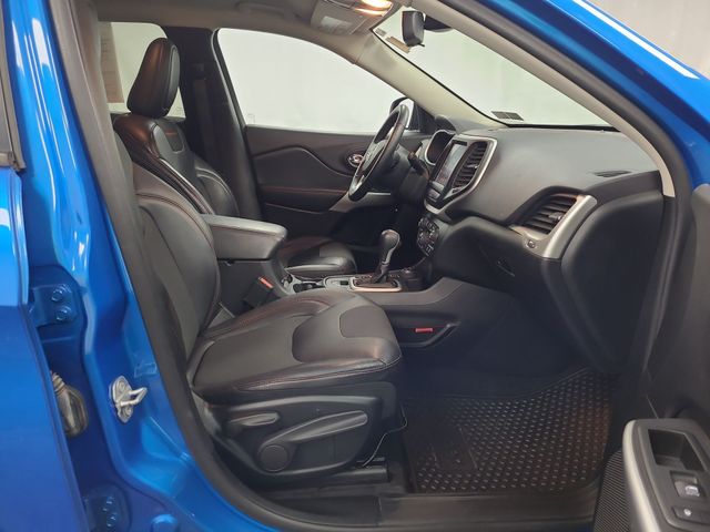 2018 – Jeep – Cherokee