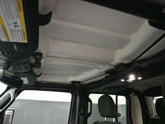 2021 Jeep Gladiator 80TH - Photo 2