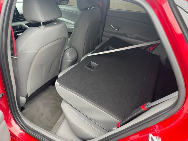 Used 2023 Hyundai Elantra Sedan