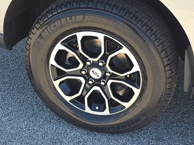 2024 Ford Expedition XLT:B02304