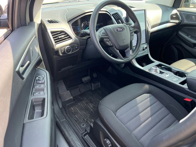 2024 Ford Edge SE 23