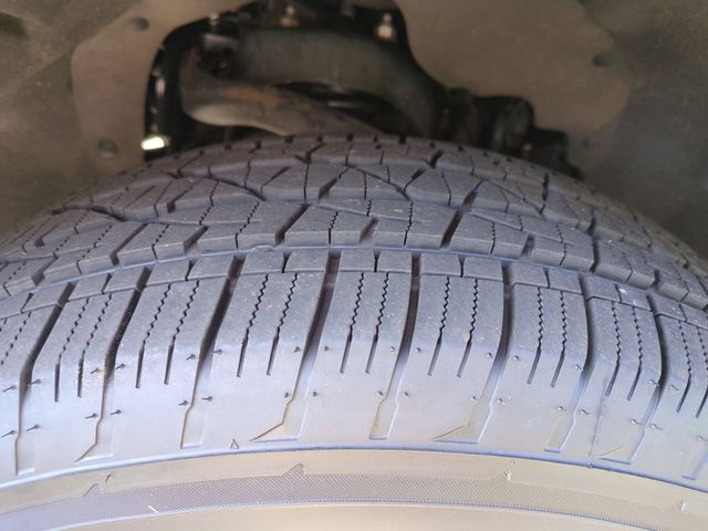 Used 2022 Black Ford XLT image 11
