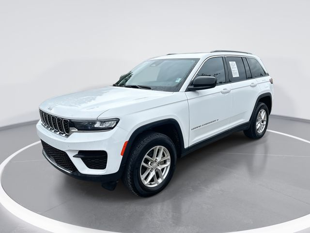 Bright White Clearcoat 2025 Jeep Grand Cherokee SUV / Crossover Four-Wheel Drive 8-Speed Automatic