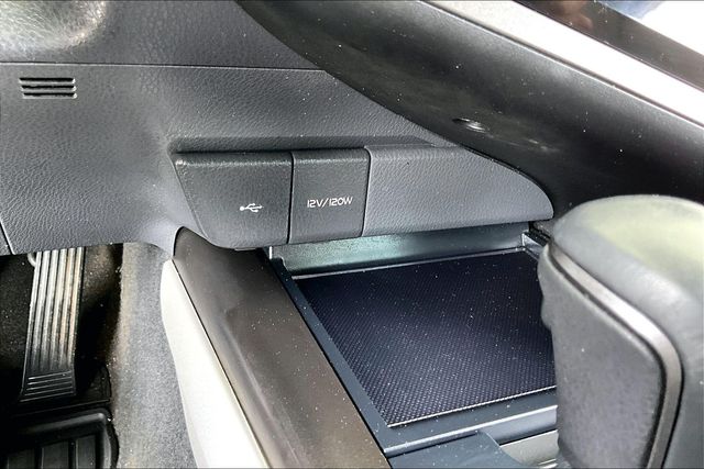 Used 2021 Toyota Camry SE 4D Sedan
