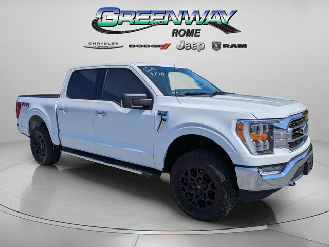 White Metallic 2022 Ford F-150 XLT SuperCrew 4WD Pickup Truck Four-Wheel Drive Automatic