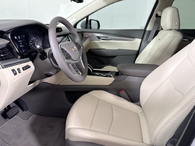 New 2026 Cadillac XT5 SUV