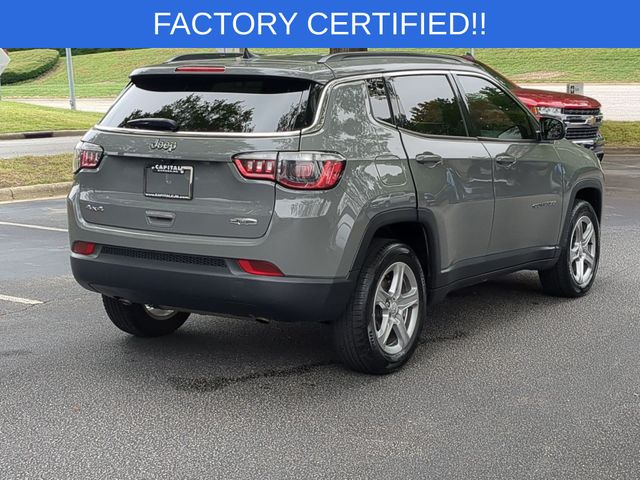 Used 2024 Gray Jeep Latitude image 5