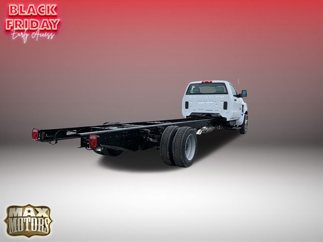 2023 Chevrolet Silverado 6500HD  10