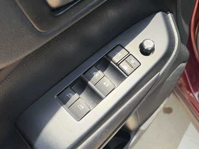 Used 2016 Toyota Highlander SUV