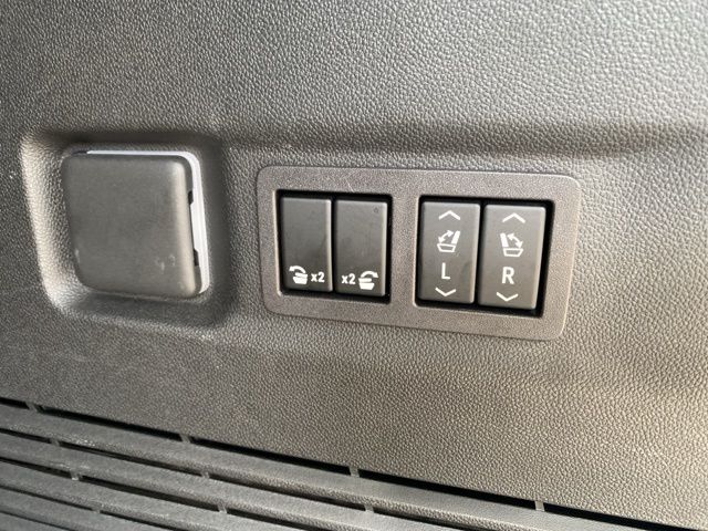 Used Car 2024 Chevrolet Suburban  Z71 For Sale Under $70,000 In San Antonio, Texas