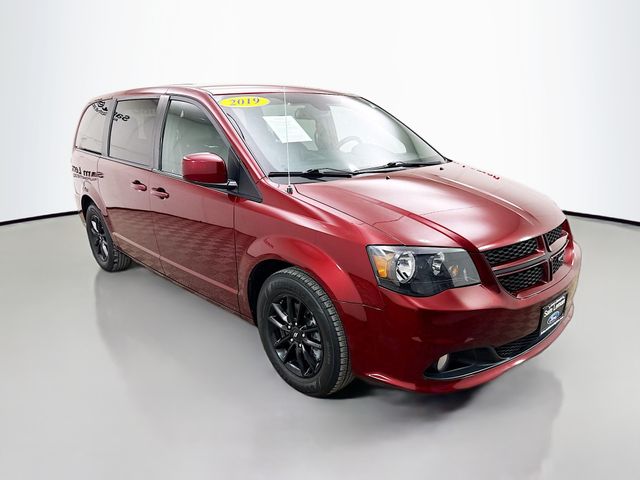 Octane Red Pearlcoat 2019 Dodge Grand Caravan GT FWD Minivan Front-Wheel Drive 6-Speed Automatic