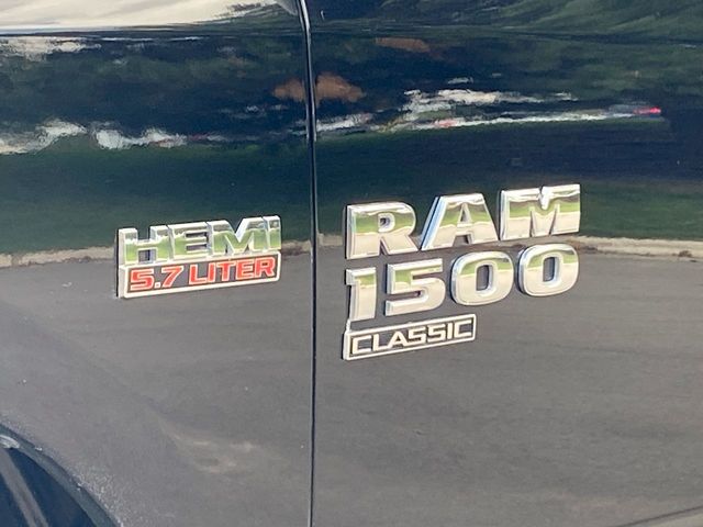 2022 Ram 1500 Classic SLT 30