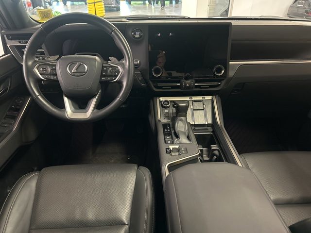 Used 2024 White Lexus 550 Overtrail+ image 16
