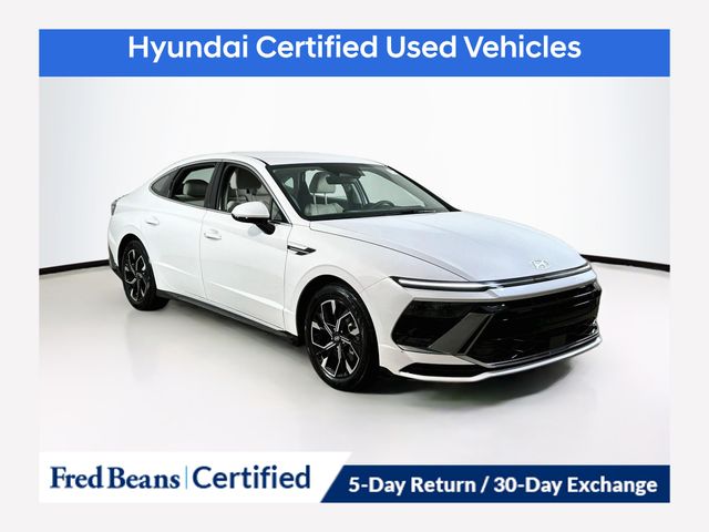 Serenity White 2025 Hyundai Sonata SEL FWD Sedan Front-Wheel Drive 8-Speed Automatic