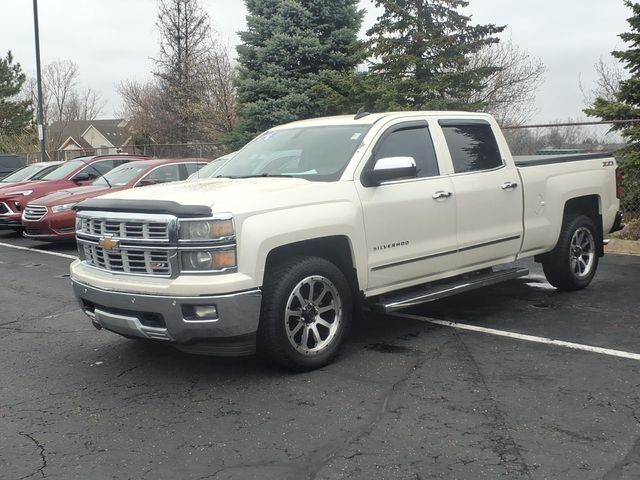 White Diamond Clearcoat 2015 Chevrolet Silverado 1500 LTZ Crew Cab 4WD Pickup Truck Four-Wheel Drive 6-Speed Automatic Overdrive