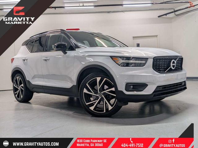 Glacier Silver Metallic 2020 Volvo XC40 T5 R-Design AWD SUV / Crossover All-Wheel Drive Automatic