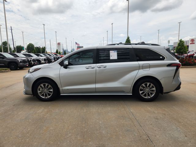 2021 Toyota Sienna XLE Silver at Monument Chevrolet