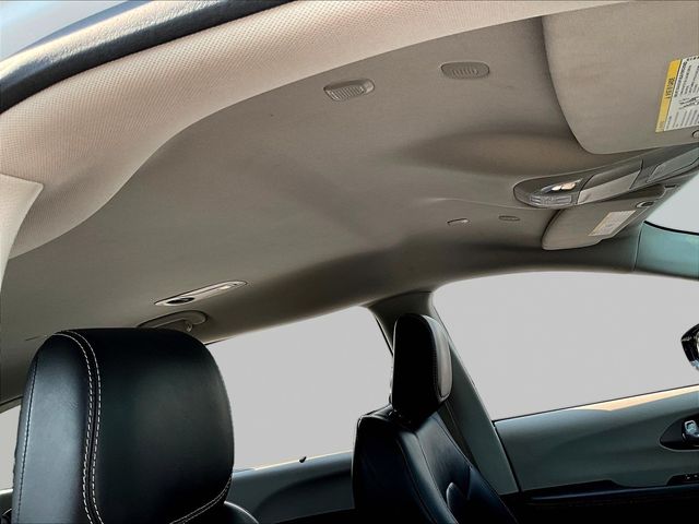 Used 2024 Chrysler Pacifica Van