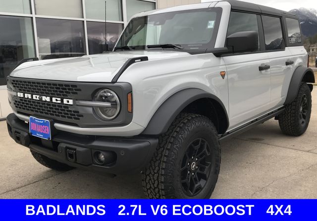 New 2026 Gray Ford Badlands image 3