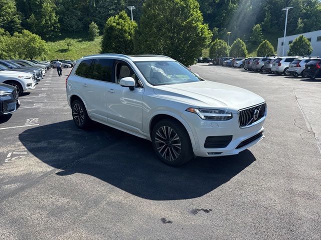 Certified Used 2022  Volvo T6 Momentum image 8
