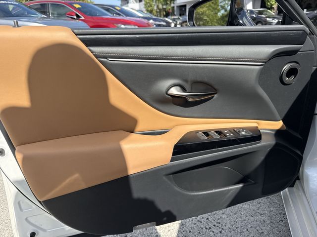 Used 2023 Lexus ES Sedan