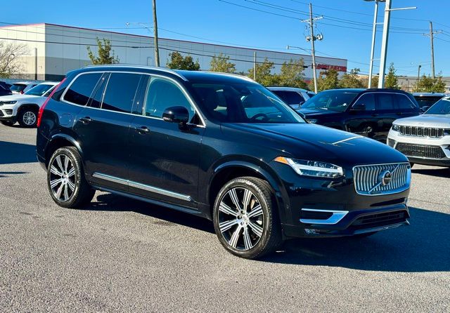 2024 Volvo XC90 Plus's photo