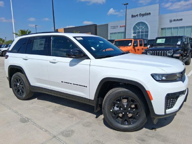 2026 Jeep Grand Cherokee Altitude