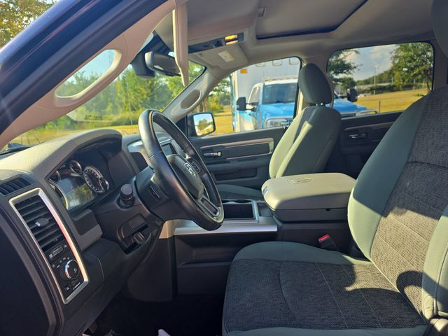 Used 2015 True Blue Pearlcoat Ram Big Horn image 15