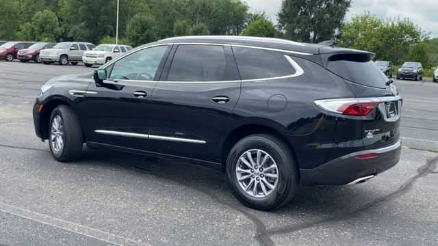 2023 Buick Enclave Essence 6