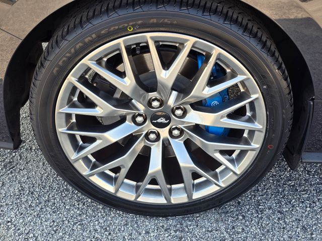 2024 Ford Mustang GT Premium:B02273