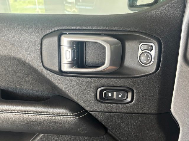 Used 2021 Jeep Wrangler SUV