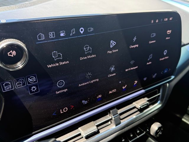 used 2025 Chevrolet Equinox EV car, priced at $25,882