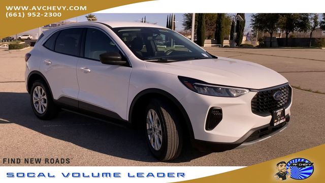 Oxford White 2023 Ford Escape Active FWD SUV / Crossover Front-Wheel Drive 8-Speed Automatic