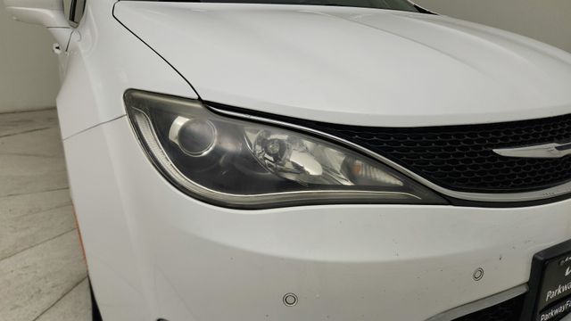 2017 Chrysler Pacifica Touring L Plus White at Community Kia
