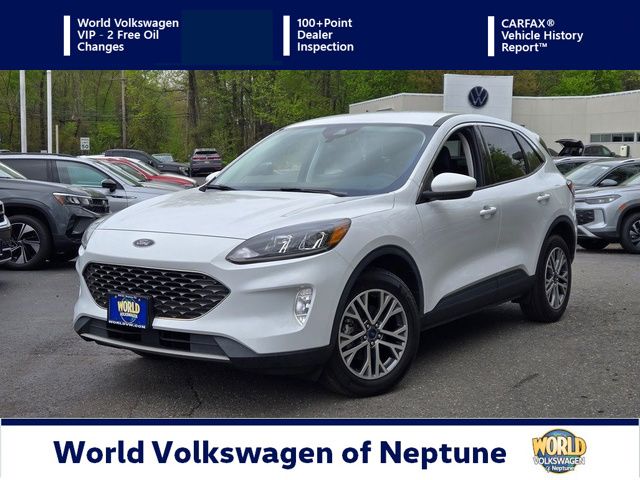 Oxford White 2022 Ford Escape SUV / Crossover All-Wheel Drive 8-Speed Automatic