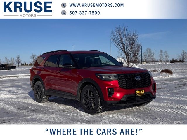 2025 Ford Explorer ST-Line