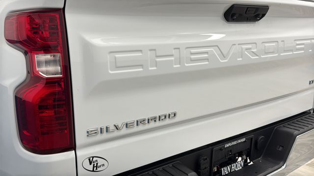 Used 2023 Summit White Chevrolet LT image 33