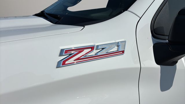 Used 2025 White Chevrolet LT Trail Boss image 38