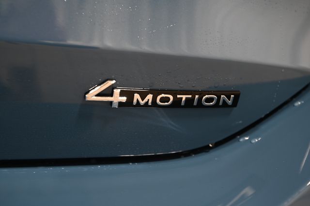 New 2026 Blue Volkswagen 2.0T SE image 19