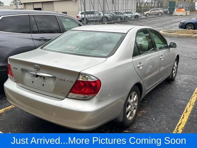 2005 Toyota Camry  4